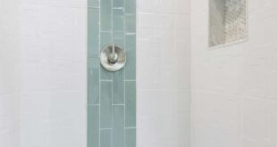 7 Glass Tile Bathroom Ideas Worthy of Your "Dream Home" Pinterest .
