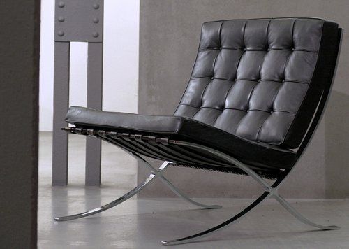 barcelona-chair-Bauhaus furniture | Cadeiras design, Design de .