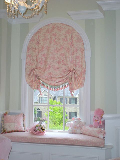 Pleated balloon shade on arched window | Arched window coverings .