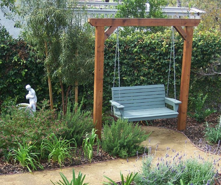 Beautify your garden: outdoor swings