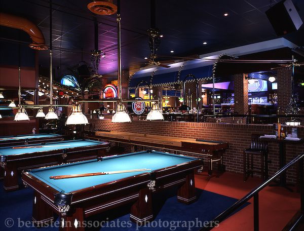 DAVE AND BUSTERS - DALLAS | Basement bar designs, Pool hall ideas .