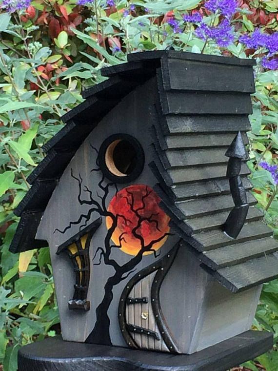 Cool birdhouse! | Homemade bird houses, Bird houses painted, Bird .