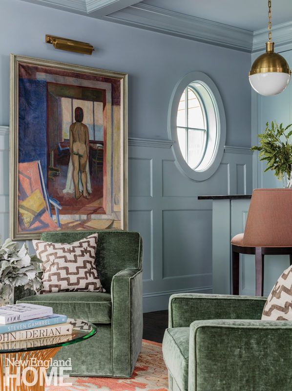 This Traditional Home is an Art Collector's Dream - New England .