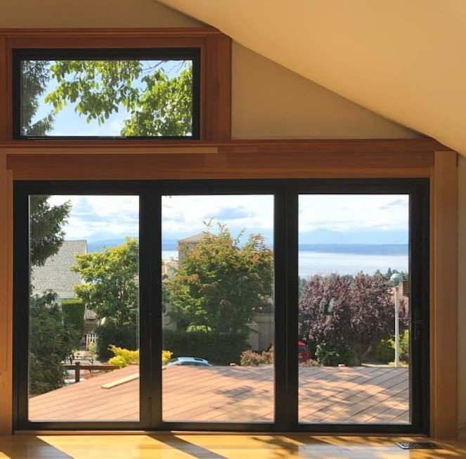 Unique Awning Window and Bifold Patio Door Combination | Pel