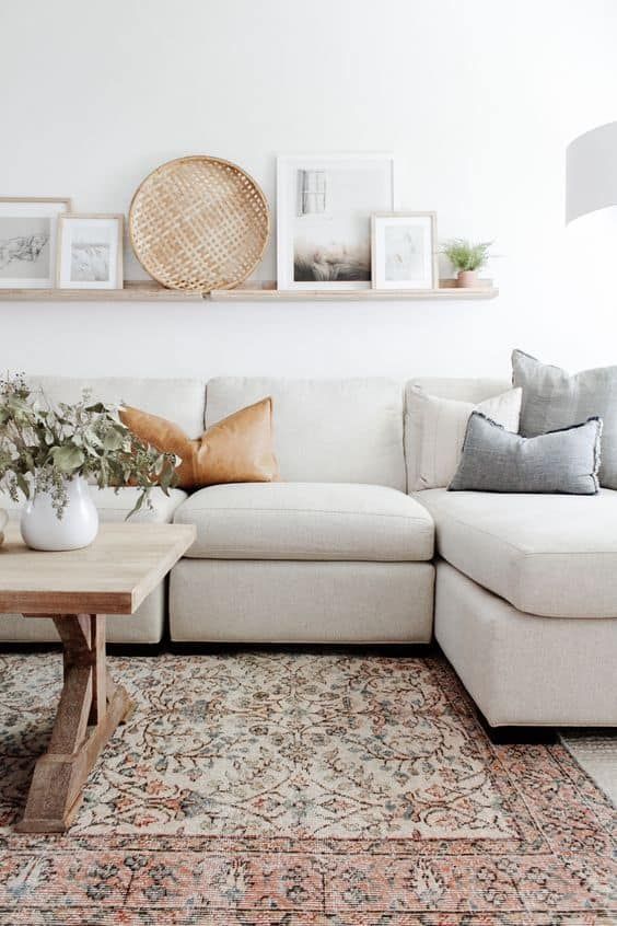 100 Minimalist Home Decor Ideas » Lady Decluttered | White couch .