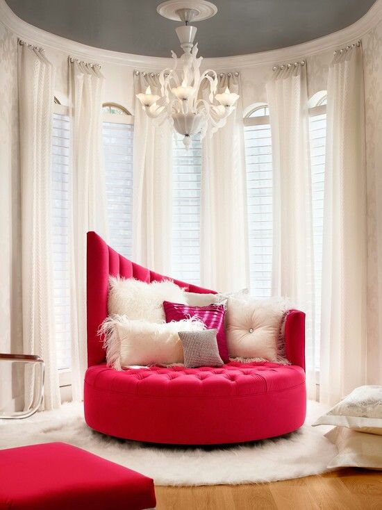 SCARLET ACCENT CHAIR | Bedroom design, Contemporary bedroom .