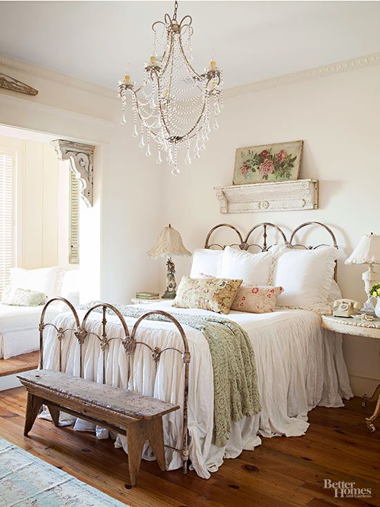 English Cottage Style for Your Inner Austen | Shabby chic bedroom .