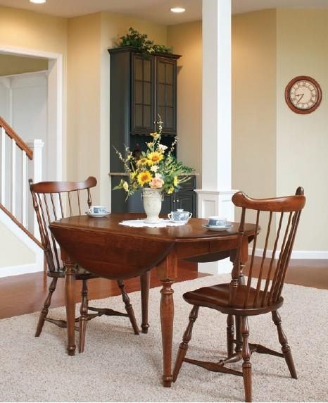 Amish Asheville Fanback Windsor Dining Chair | Round dining room .