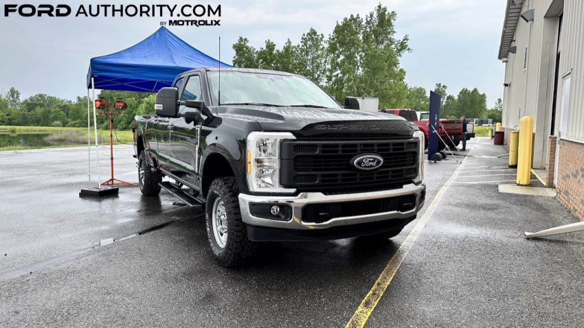 Here's The 2023 Ford Super Duty XL Off-Road Package: Vid