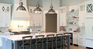 Coastal Homes Interior Design Ideas | Home kitchens, Bathroom .