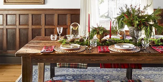 50 Best Christmas Table Decorations 2022 - Christmas Centerpiec