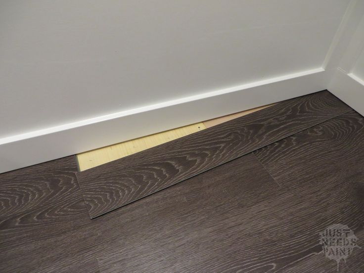 How to Install Click Laminate Flooring without Removing Baseboards .