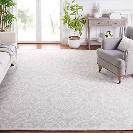 SAFAVIEH Blossom Collection 8' x 10' Silver / Ivory BLM106G .