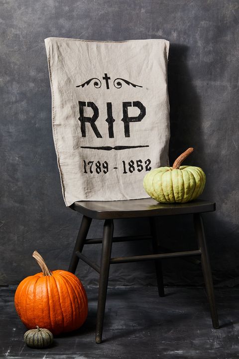 75 Easy Halloween Crafts for Adults - Best DIY Halloween Craft .