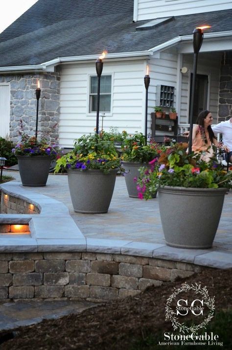 19 Patio DIY Ideas to Upgrade Your Outdoor Space | Outdoor patio .