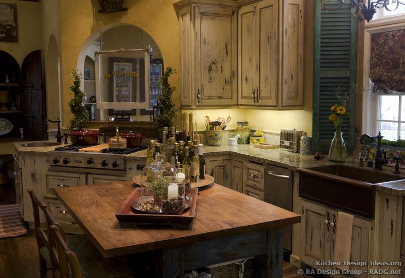 Country Kitchen - Love it!! | French country decorating kitchen .