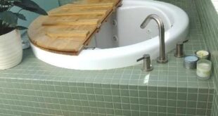 Japanese soaking tubs, Small bathroom, Japanese soaking tub sma