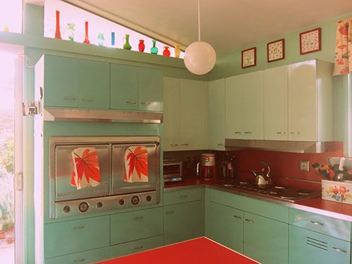 Nancy's metal kitchen cabinets get a fresh coat of paint - and .