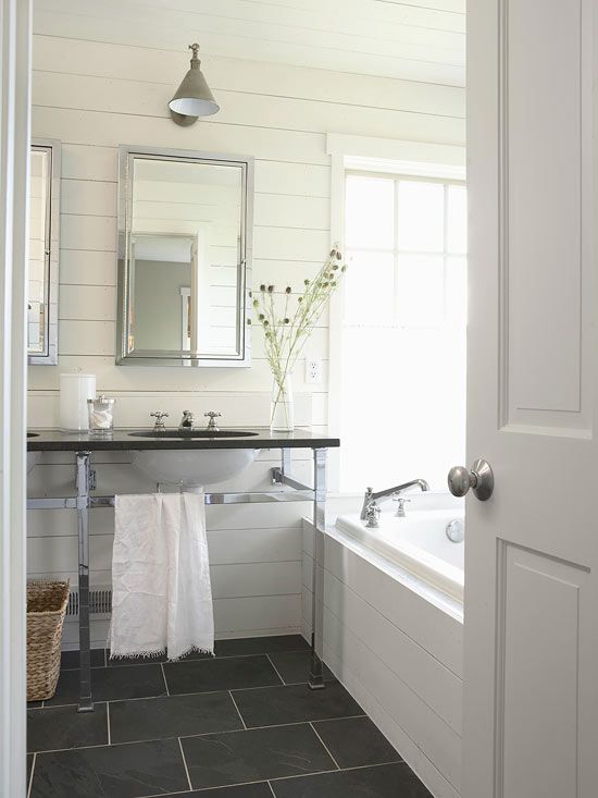 16 Simple and Airy Cottage Bathroom Ideas | Cottage style .