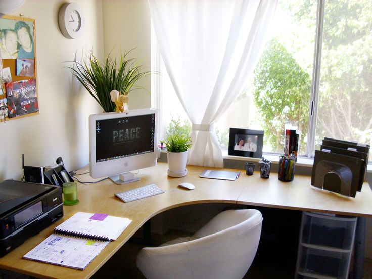 Design a Home Office You'll Actually Work In | Office space decor .
