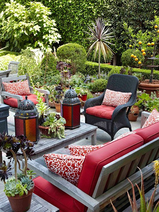 Patio chair cushions- accessories for designing a patio
