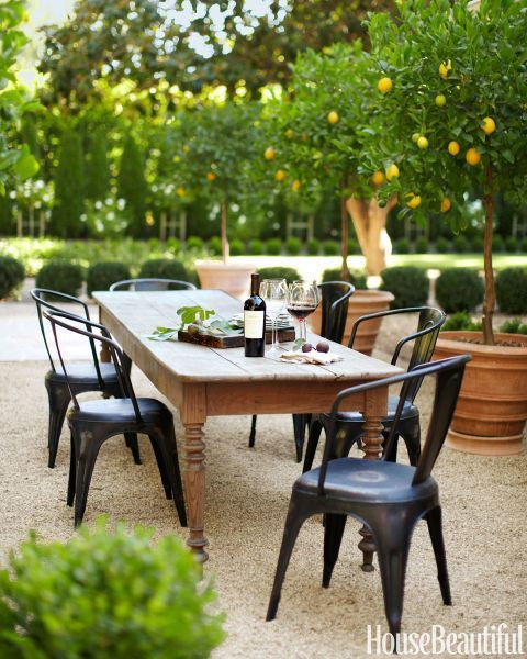 Pea Gravel Patio Inspiration | Backyard dining, Outdoor dining .