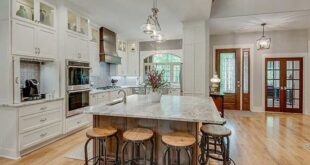 Kitchen Flooring | Pros & Cons | Hardwood floors in kitchen .