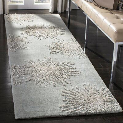 Wrought Studio Amier Hand-Tufted Wool Grey/Ivory Floral Area Rug .