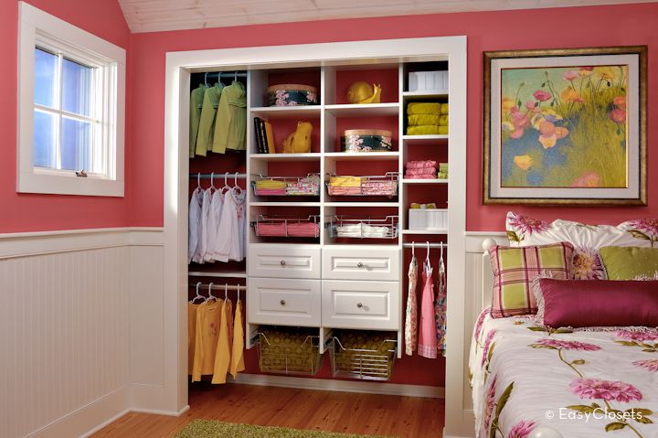 Craft/guest closet? | Simple closet, Closet makeover, Closet bedro