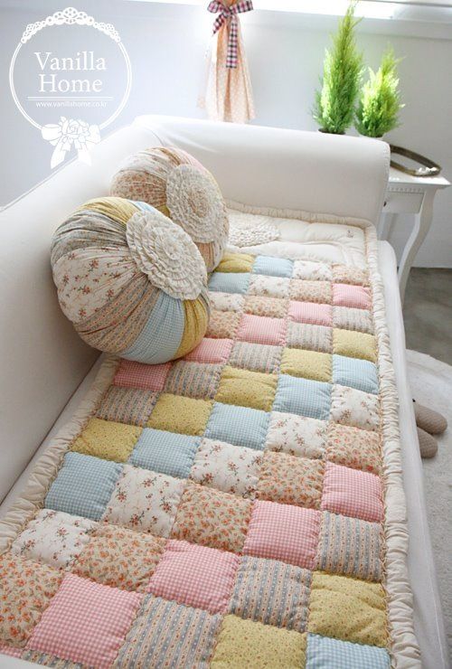 Beautiful Sofa Throws And Slipcovers | Dessus de lit patchwork .