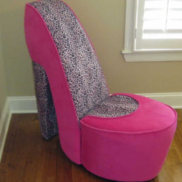 Pink/leopard heel chair