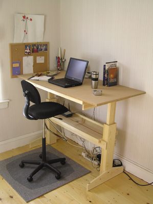 Build an Office Desk - Extreme How To | Diy desk plans, Diy .