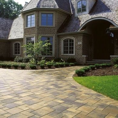9 Popular Driveway Options to Welcome You Home | Driveway design .
