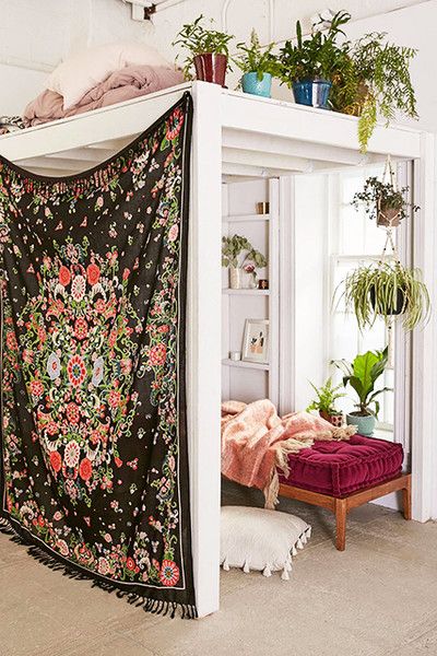 Tapestry Trick | Bedroom inspirations, Home, Bedroom desi
