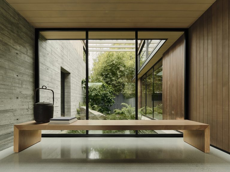 Sliding Doors in Houses with Interior Courtyards | ArchDai