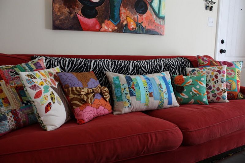 Beautiful Couch Accent Pillows Design | Quakerrose | Red sofa .