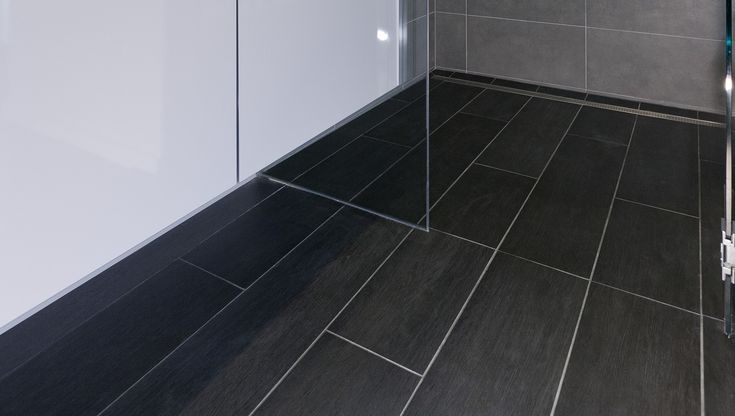 wood tile in bathrooms - Google Search | Wood plank tile, Plank .
