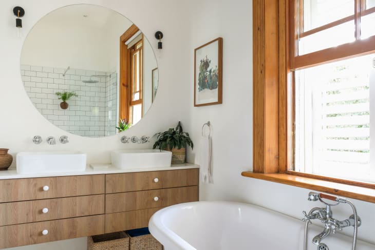 Bathroom Vanity Lighting Ideas and Design Tips | Apartment Thera