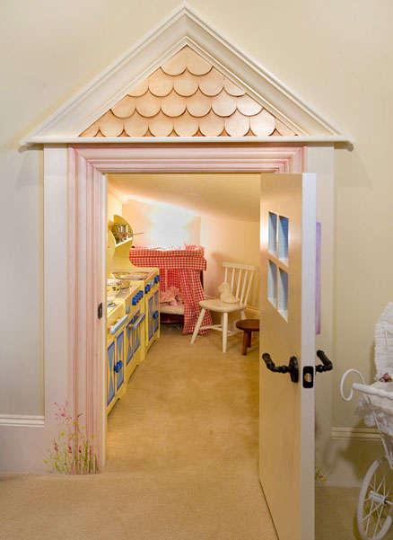 Decorating Tips to Help Your Child's Room Grow with Th