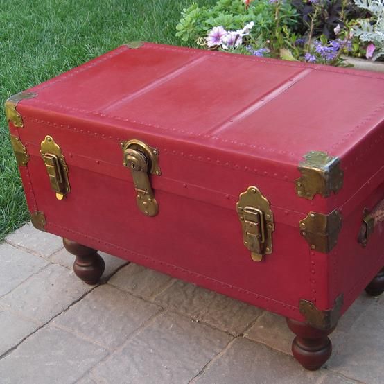 Antique Trunk/Coffee Table with Annie Sloan Chalk Paint | Antique .