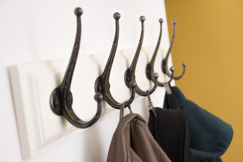 How to Build a Wall-Mounted Coat Rack - DIY | True Val