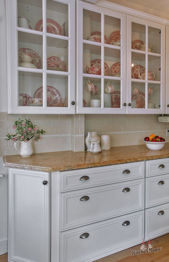 The Best Ways to Use Glass-Front Cabinets in a Kitchen Design .
