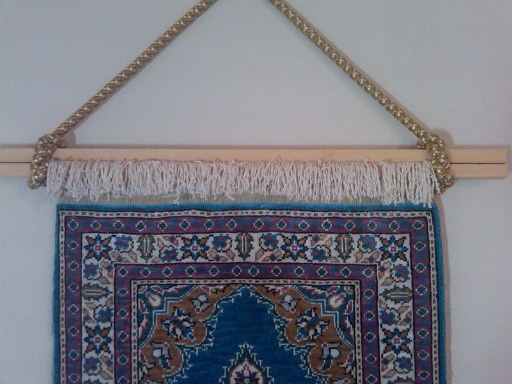 Picture of Hanging Fringed Rug on Wall | Rug wall hanging, Wall .