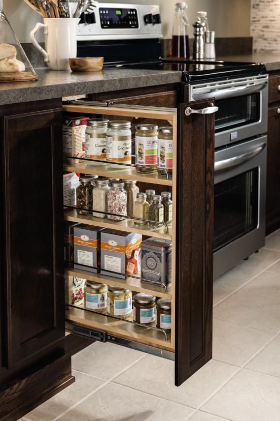 AristokraftCabinetry's 6" Pullout Cabinet: Make an excellent use .