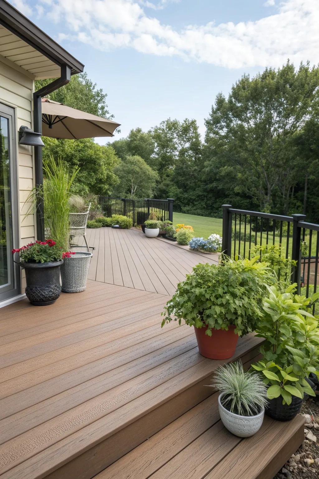 Composite decking combines style with sustainability.