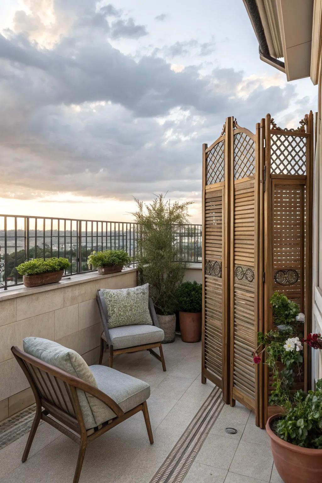Privacy screens offer seclusion and style for your balcony.