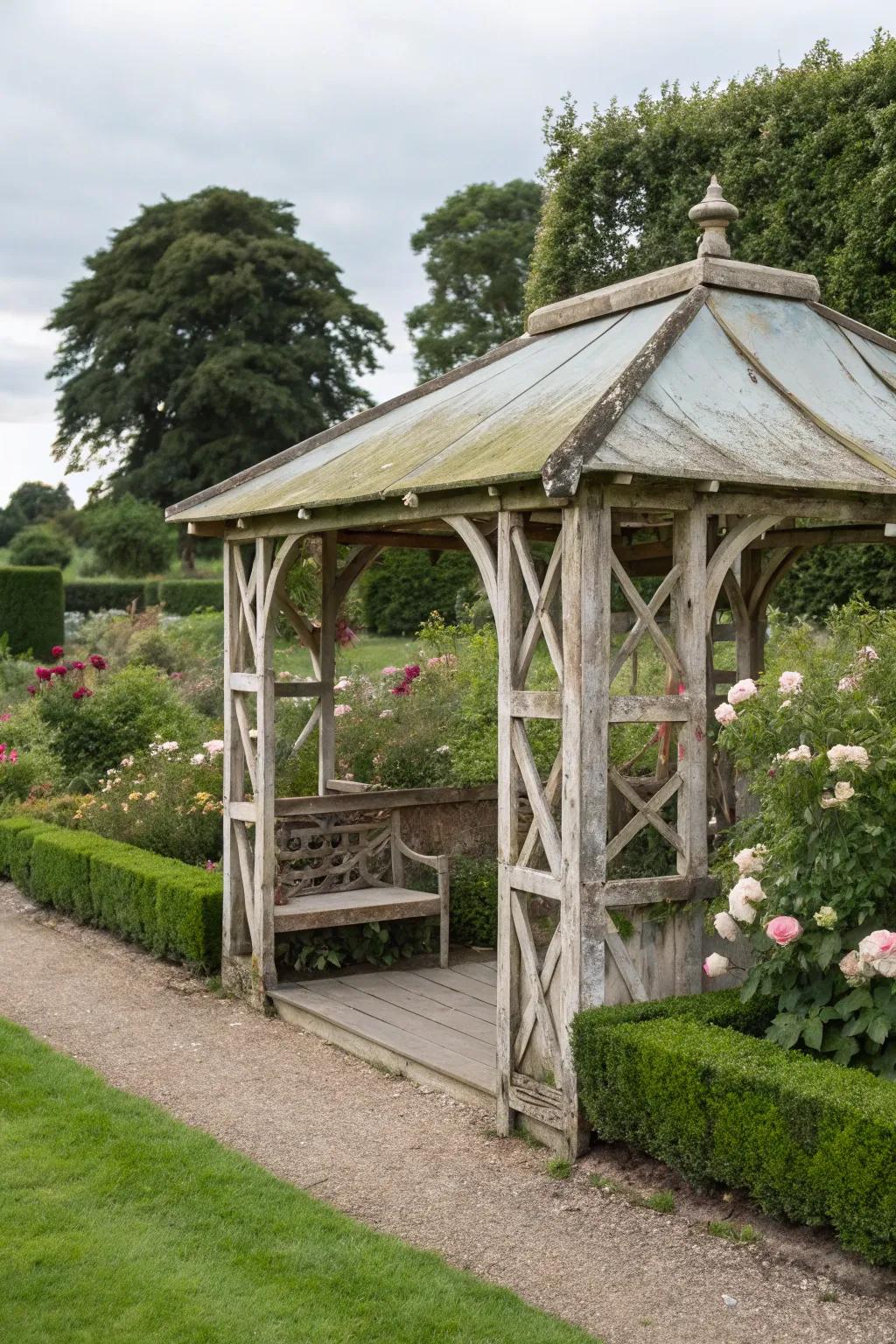 A nostalgic canvas-covered lean-to for timeless charm.