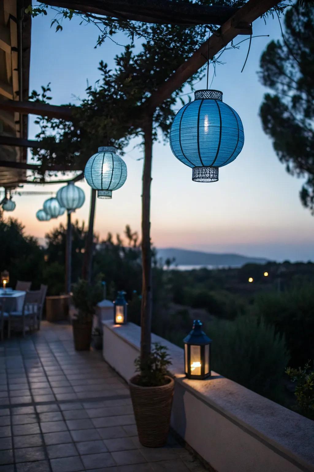 Blue lanterns add magic to your evenings.