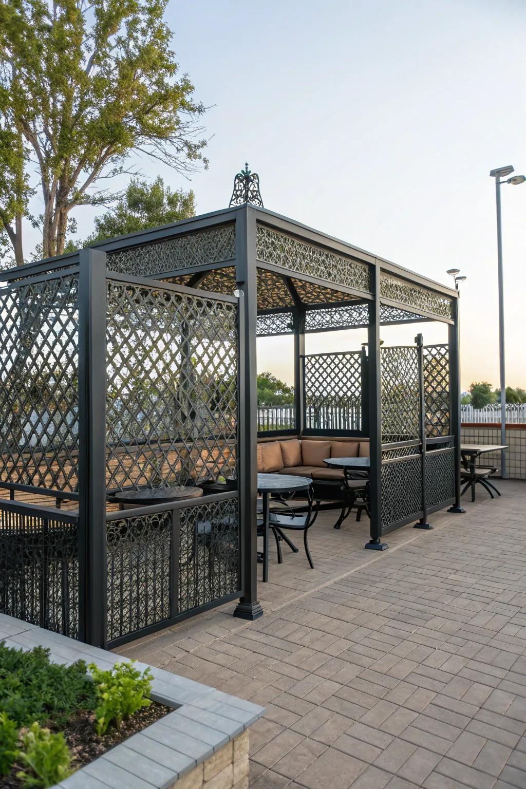 Create harmony by coordinating your fence with seating areas.