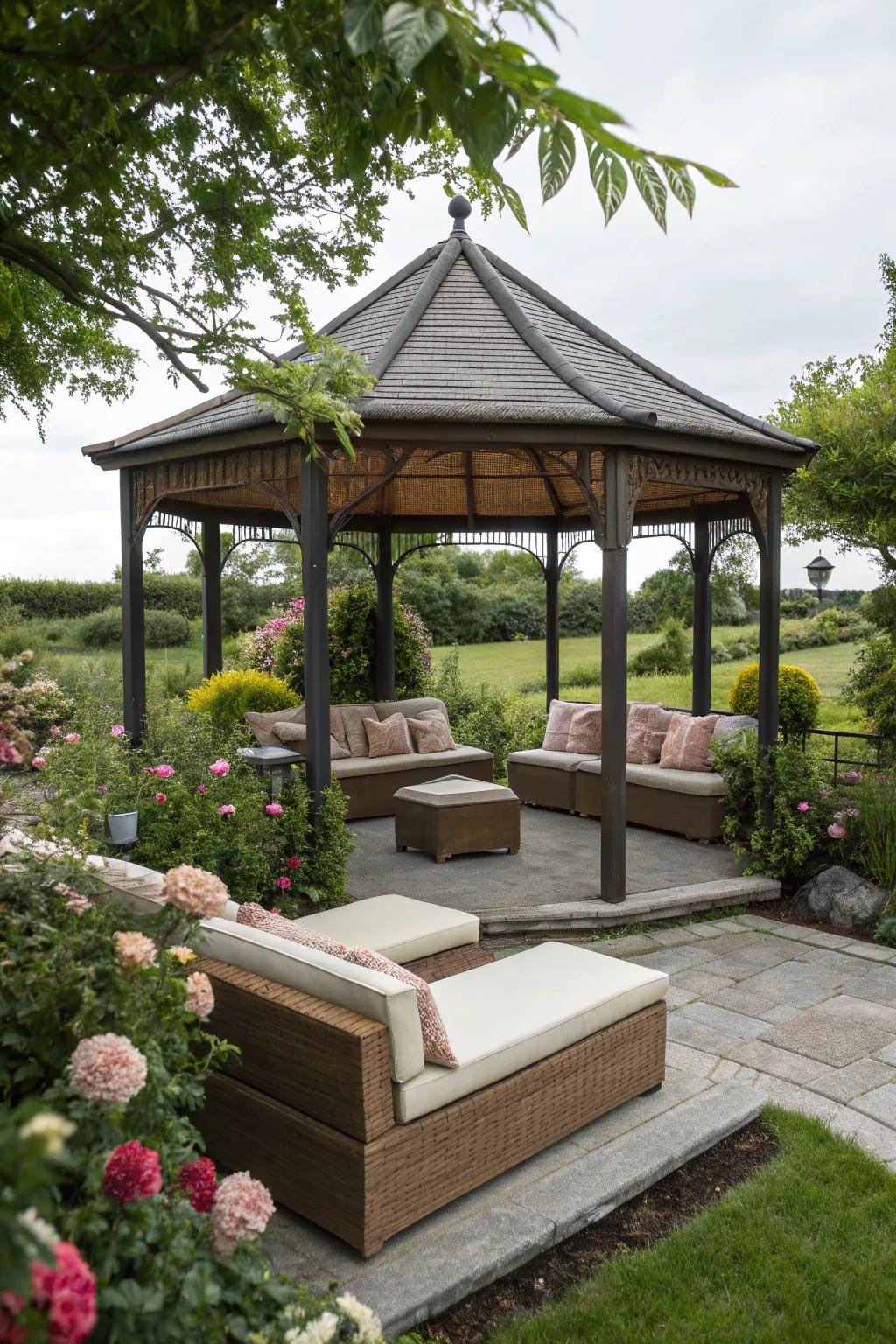 Modular seating offers versatility for any occasion.